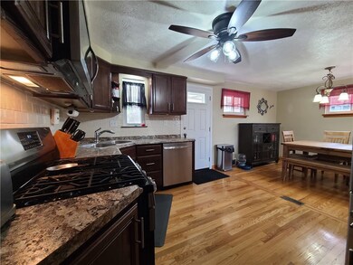 OPEN KITCHEN AND DINING ROOM!  EASY WALK OU TO PAT