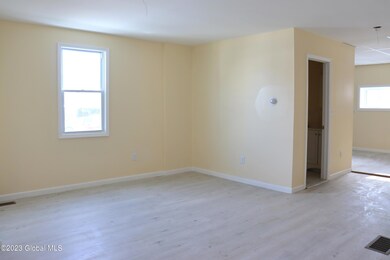 unlisted-address, Albany, NY 12206 - photo 6