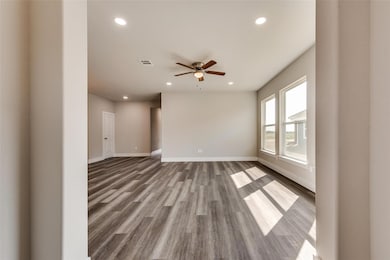 620 S Garrett Ave, Ennis, TX 75119 - photo 4