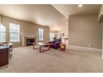 249 Auburn Ln, Creswell, OR 97426 - photo 6