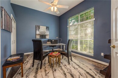 Office/front bedroom