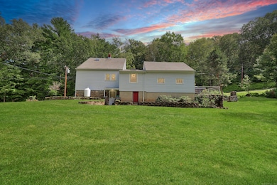 587 Shadduck Rd, Middlebury, CT 06762 - photo 3