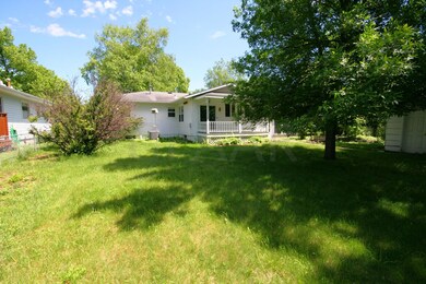 908 S 18th St, Grand Forks, ND 58201 - photo 5