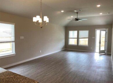 3331 Trail View Dr, Rosenberg, TX 77471 - photo 2