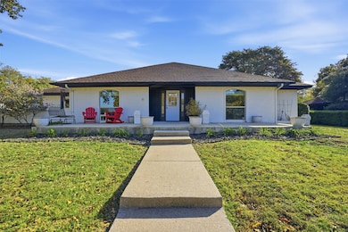 7924 Londonderry Dr, North Richland Hills, TX 76182 - photo 2