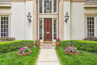 The many windows create a very inviting light fill
