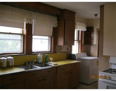 56 Upland Rd unit 2, Somerville, MA 02144 - photo 3