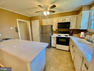 631 Walton Rd, Huntingtown, MD 20639 - photo 6