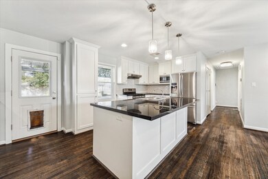 2210 Hewitt Dr, Houston, TX 77018 - photo 7