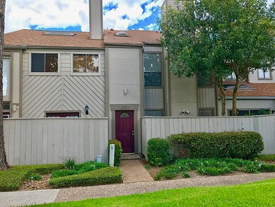 1073 Country Place Dr unit 1073, Houston, TX 77079 - photo 2