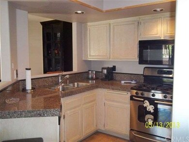 KITCHEN VIEW #2: RECESSED LIGHTS, DOUBLE STAINLESS