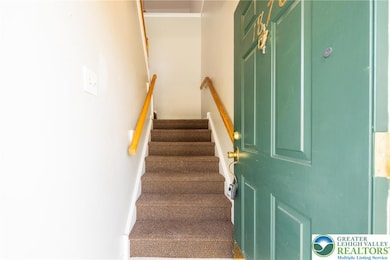 ENTRANCE TO 2ND FLOOR CONDO!