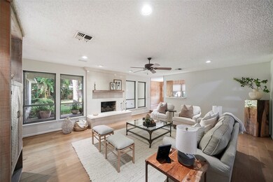 1104 Cheshire Ln, Houston, TX 77018 - photo 7