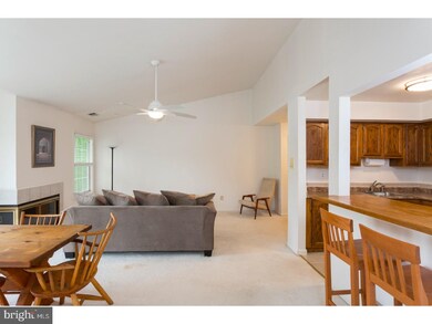 103 Claridge Ct unit 10, Princeton, NJ 08540 - photo 4