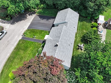 54 Novelty Rd, Warwick, RI 02889 - photo 5