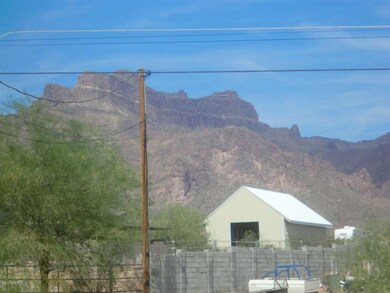 GREAT VIEWS OF THE SUPERSTITION MOUNTAIN