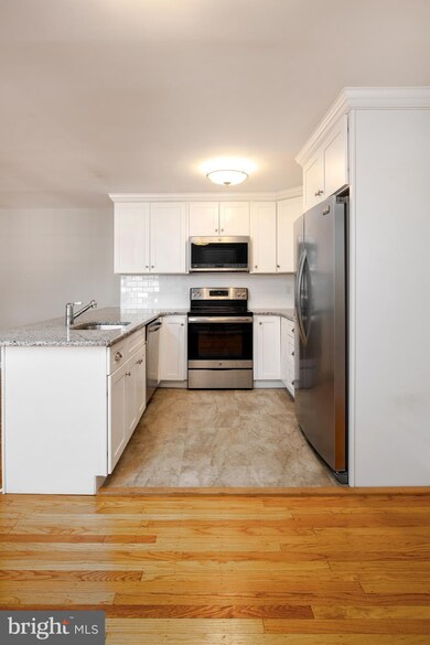 1334 Montgomery Ave unit E2, Narberth, PA 19072 - photo 7