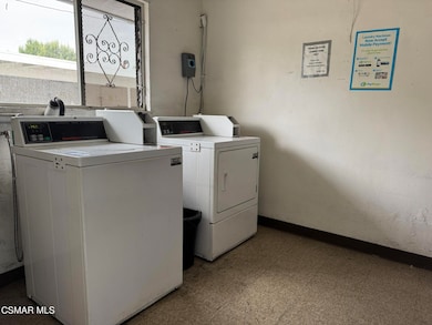 13507 Victory Blvd unit 2, Los Angeles, CA 91401 - photo 3