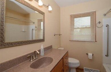 4920 Wallace Ave, Madison, WI 53716 - photo 7