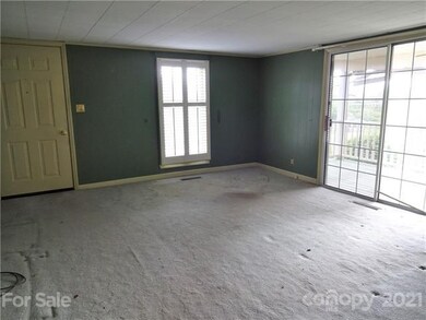 17 Aiken Place Rd, Hendersonville, NC 28792 - photo 5