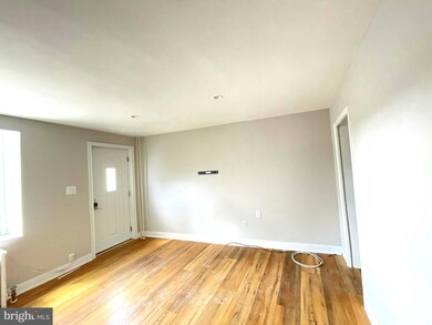 4467 Silverwood St, Philadelphia, PA 19127 - photo 3