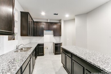 5901 Fannin Point, Schertz, TX 78108 - photo 5