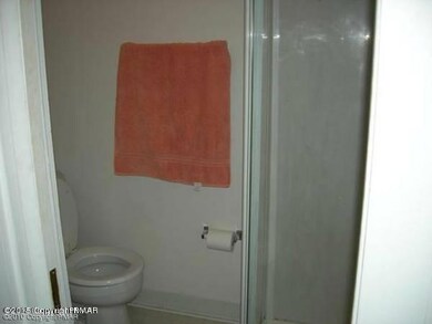 1140 Greenway Ave, Stroudsburg, PA 18360 - photo 5