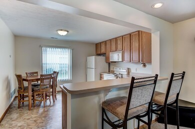 3179 Gallant Dr, Columbus, OH 43232 - photo 7