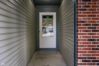 6016 Sycamore Forge Dr, Indianapolis, IN 46254 - photo 4