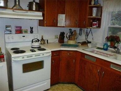 229 Providence St, Uxbridge, MA 01569 - photo 7