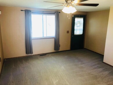 1000 Harwood Dr, Columbus, OH 43228 - photo 3