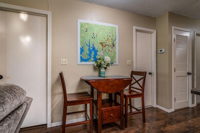 Comfy Dining Area