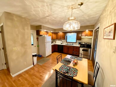 7B Eisenhower Dr, Jacksonville, IL 62650 - photo 7