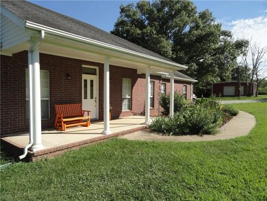 138 Madison 4245, Elkins, AR 72727 - photo 3