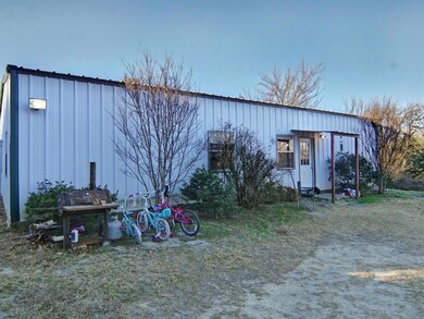 351 W Arbor Ct, Springtown, TX 76082 - photo 6