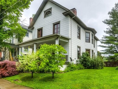 105 Watson Ct, Frankfort, KY 40601 - photo 2