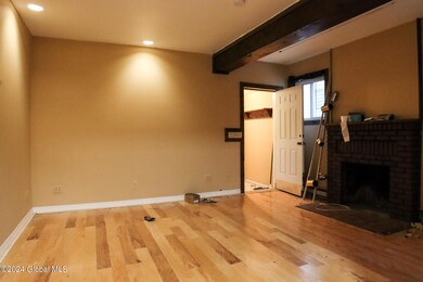 480 Hamilton St, Albany, NY 12203 - photo 3