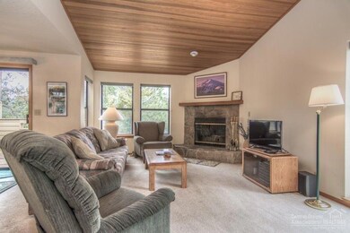 13 Fairway Ln, Bend, OR 97702 - photo 4