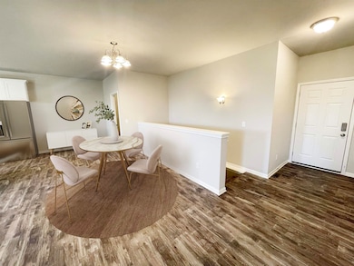 802 Sarah St, Belleville, WI 53508 - photo 5