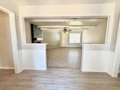 Entry into Livingroom