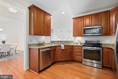 8980 Fascination Ct unit 412, Lorton, VA 22079 - photo 6