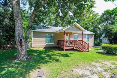 316 Robins Dr, Warner Robins, GA 31088 - photo 2