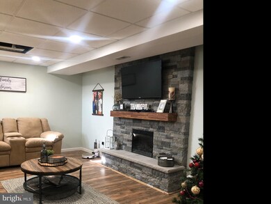 113 Water Run St, Taneytown, MD 21787 - photo 5