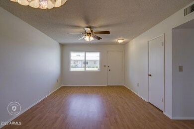 13802 N Newcastle Dr unit 121, Sun City, AZ 85351 - photo 5