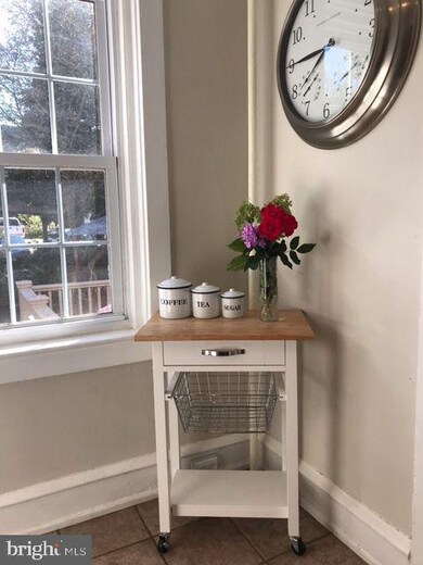 335 S Union St, Kennett Square, PA 19348 - photo 6