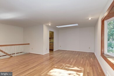 14311 Briarwood Terrace, Rockville, MD 20853 - photo 5