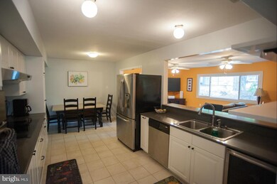 12915 Victoria Heights Dr, Bowie, MD 20715 - photo 7