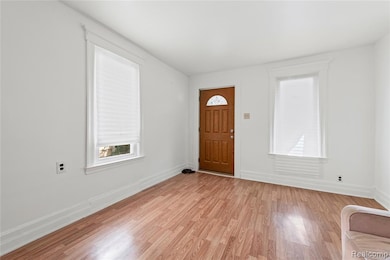 2343 Evaline St, HamtraMcK, MI 48212 - photo 7