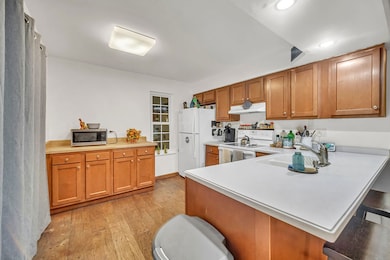 633 Chip Ct unit U269, Gurnee, IL 60031 - photo 3