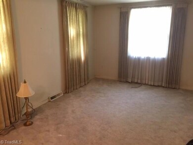 407 Gilmer Street Extension, Reidsville, NC 27320 - photo 7